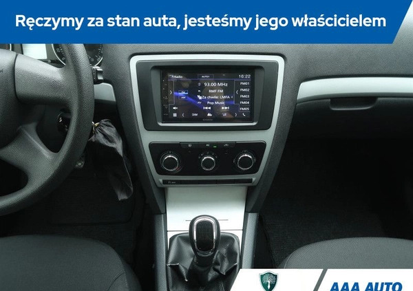 Skoda Octavia cena 21000 przebieg: 270200, rok produkcji 2012 z Jasień małe 232